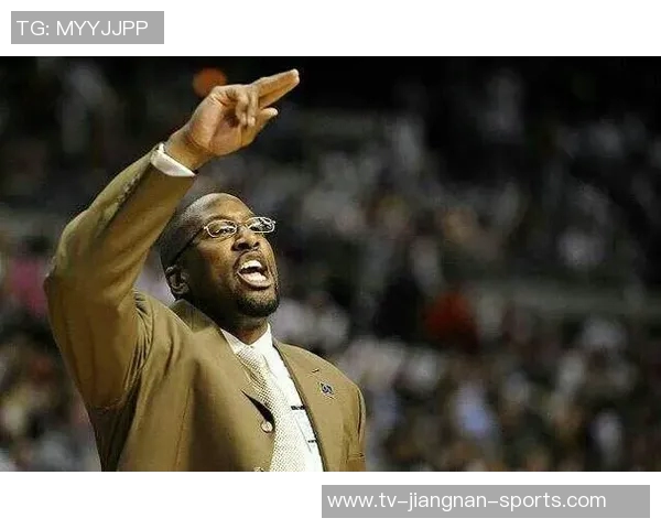 卢指导称赞布朗三分球表现称其为伟大球员应有的风范